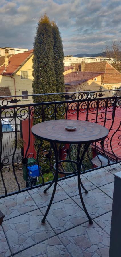 Casa Terzea Hotel Rîşnov Eksteriør billede